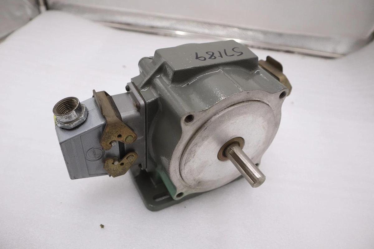 Used DYNAPAR H560240164302 / H560240164302 - NEW NO BOX - STOCK 5733CC