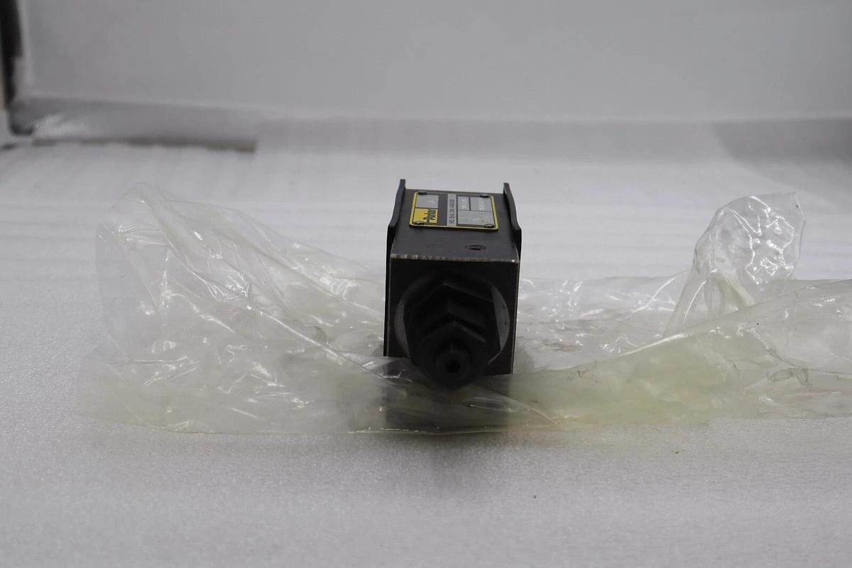 Used Parker Hydraulics PRM3AA17SNN-50 valve STOCK L-564
