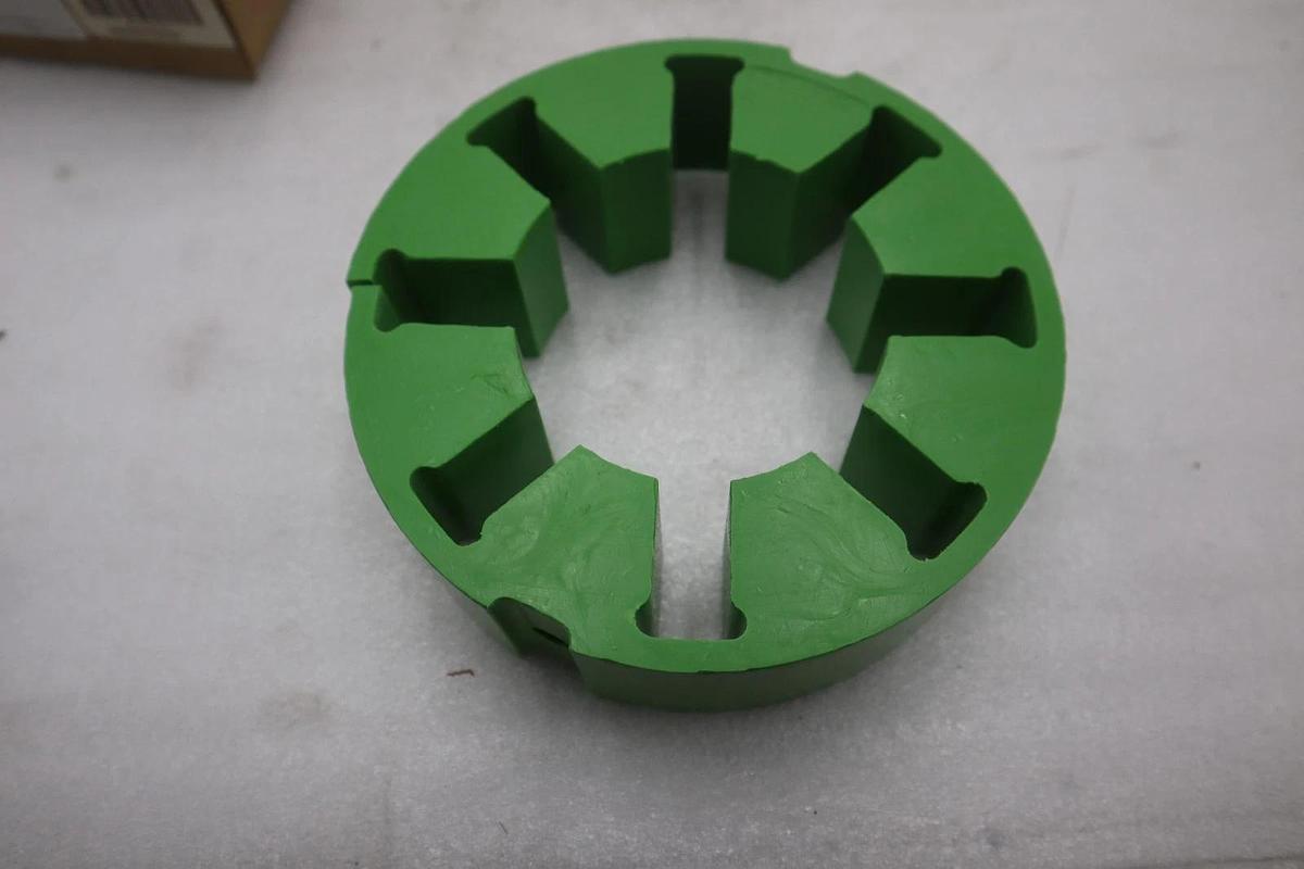 Used REXNORD OMEGA 10057444 FLEX ELEMENT 40R 789010 NEW IN BOX STOCK GF-380A