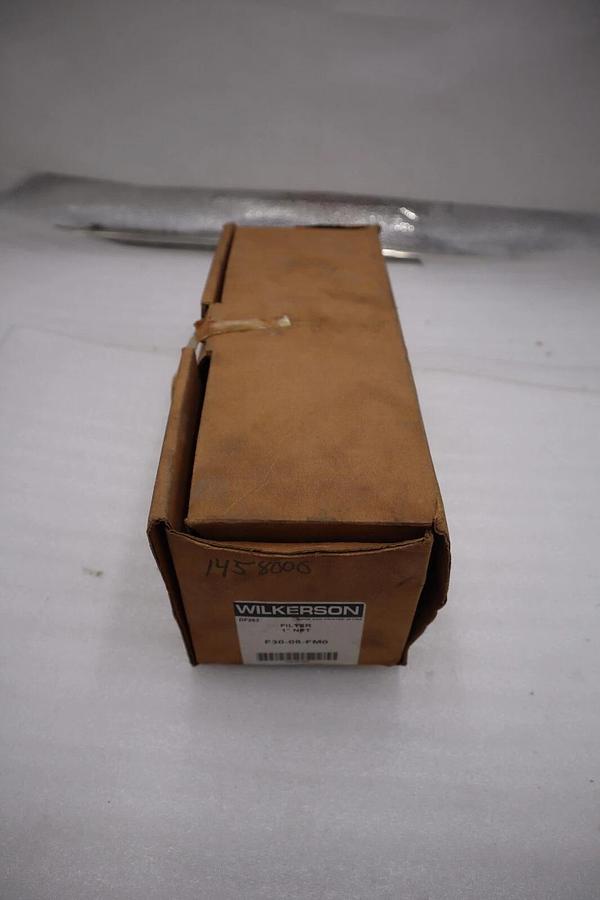 Used NEW IN BOX Wilkerson F30-08-FM0 Particulate Filter 1" NPT STOCK H362