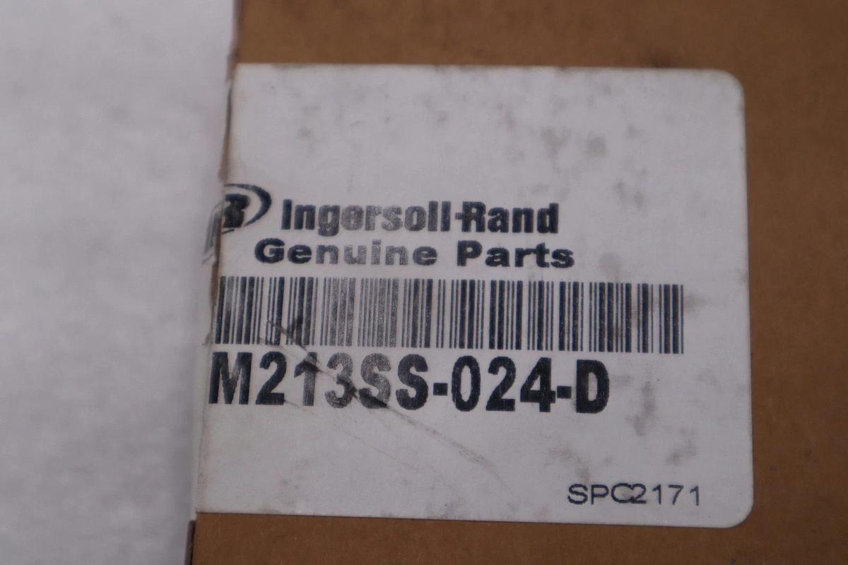 Used Ingersoll Rand M213SS-024-D Solenoid Valve - NEW IN BOX - STOCK 3113CC