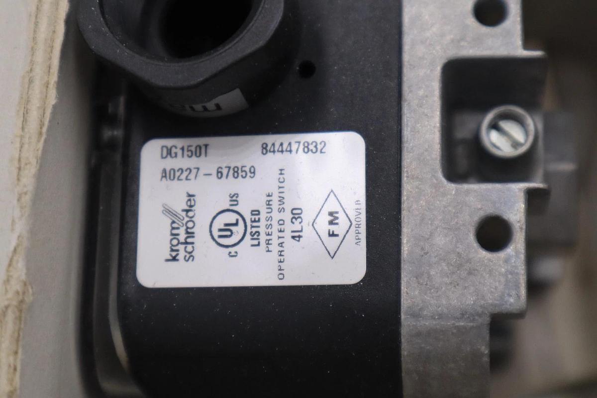 Used NEW Krom Schroder DG150T Gas Druckwachter Pressure Switch  STOCK H1031A