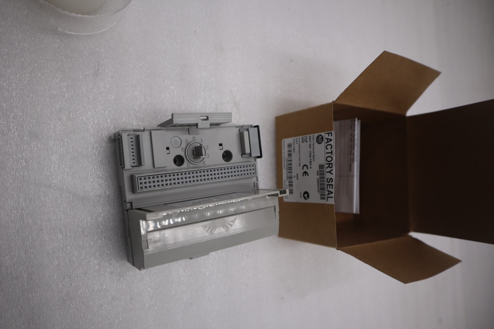 Used NEW OPEN BOX ALLEN BRADLEY AB 1794-TBN Flex Terminal Base STOCK G617A