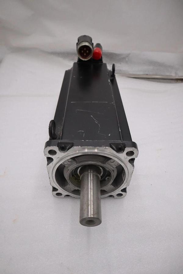 Used ALLEN BRADLEY AB KINETIX Rotary Servo Motor MPL-B580J-MJ74AA STOCK S-123