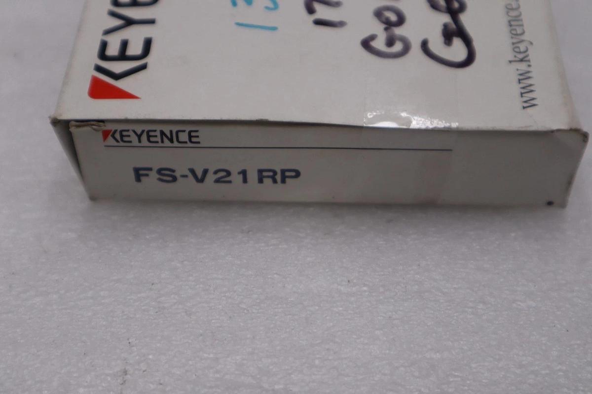 NEW OPEN BOX Keyence FS-V21RP Fiber Optic Sensor Amplifier STK H1314A