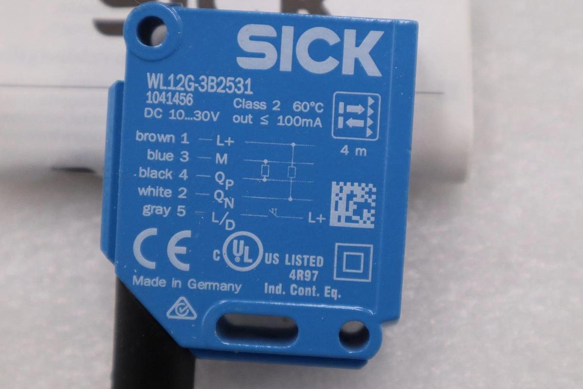 Used NEW IN BOX SICK D-79183/ WL12G-3B2531 Scanner Red Light STOCK H712A