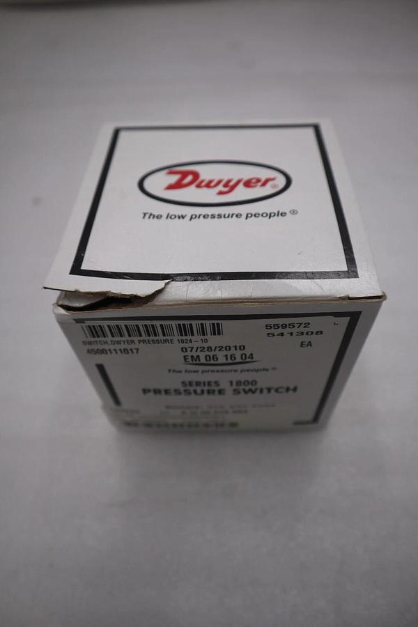 Dwyer Pressure Switch 1824-10 10 Psi Surge Pressure 25 NEW IN BOX STOCK G397A