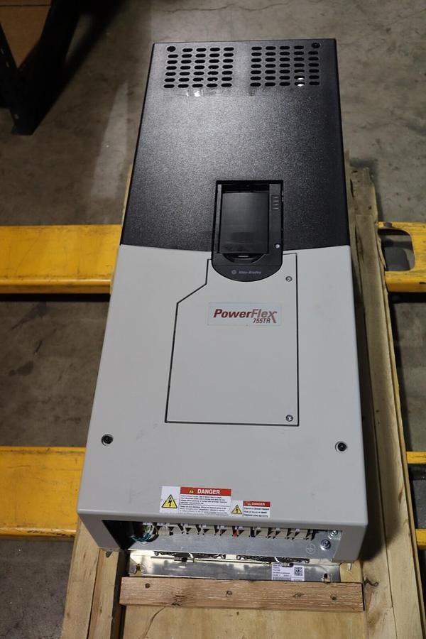Used ALLEN BRADLEY 20G16ND014LNANNNNN POWERFLEX 755TR SERIES A STOCK #5402