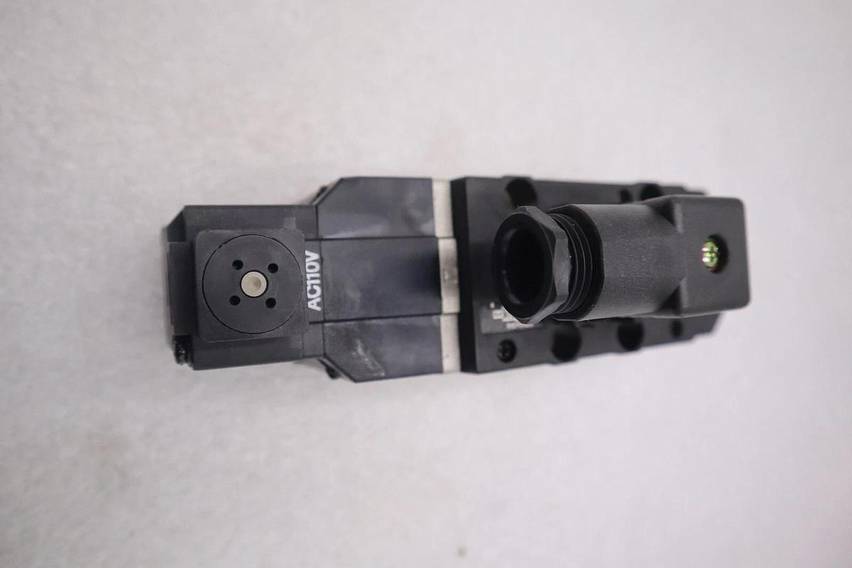 SMC VS7-8-FG-S-9Z / VS78FGS9Z (BRAND NEW) 10 AVAILABLE K-2542