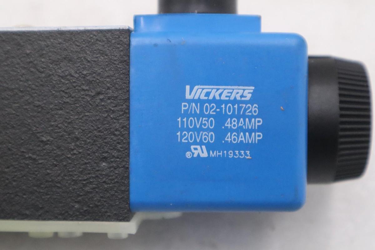 EATON DG4V-3S-2C-M-U-B5-60 VICKERS STOCK #2085B