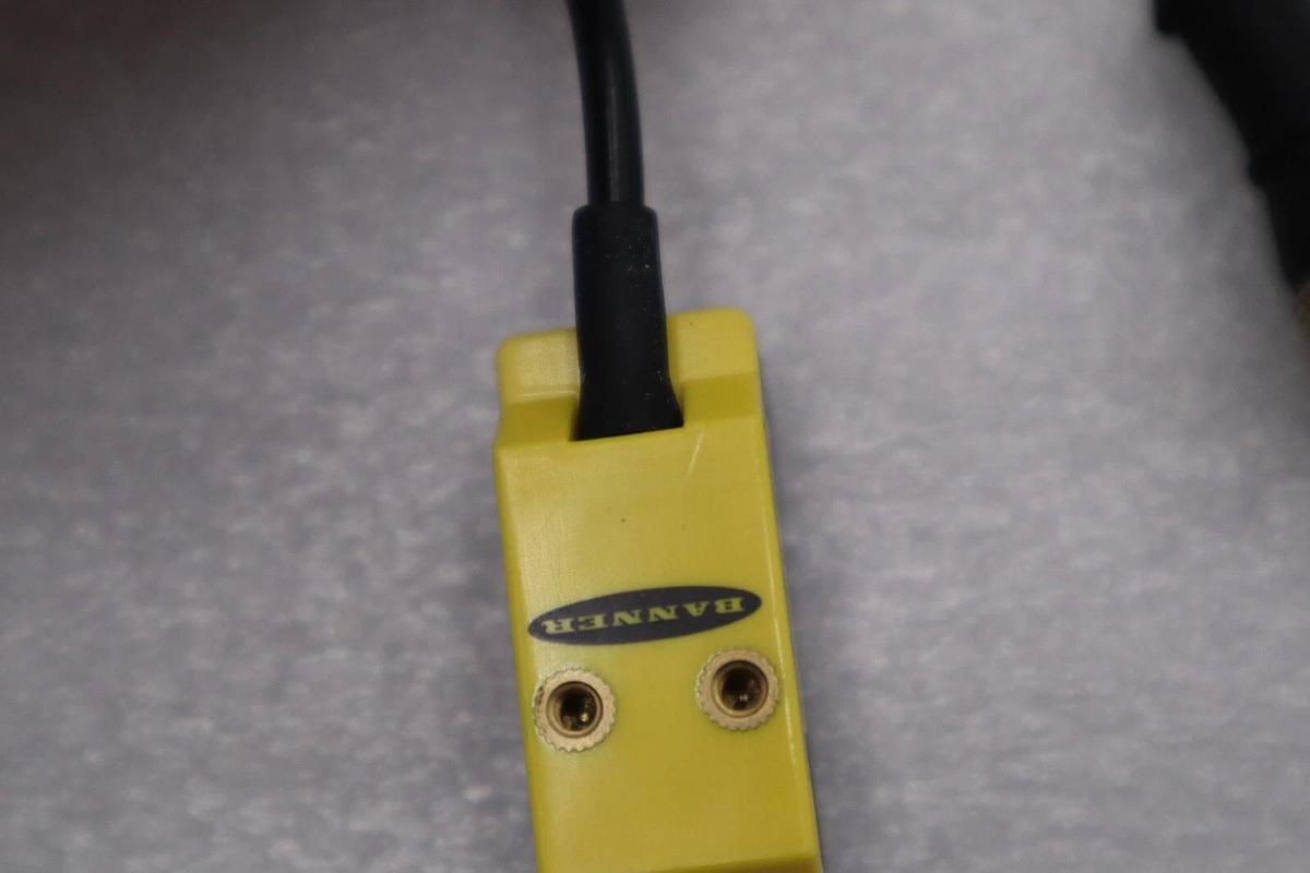 Used NEW BANNER Laser Sensor QS18VP6LAFQ5 Optical Switch STOCK L-372-C