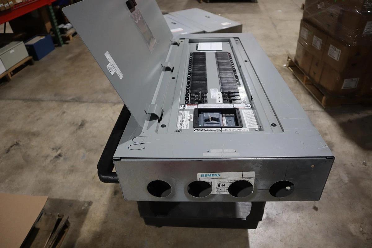 Used SIEMENS P1 250A 208Y/120V P1X42MC250CT MAIN BEAKER STOCK HS43