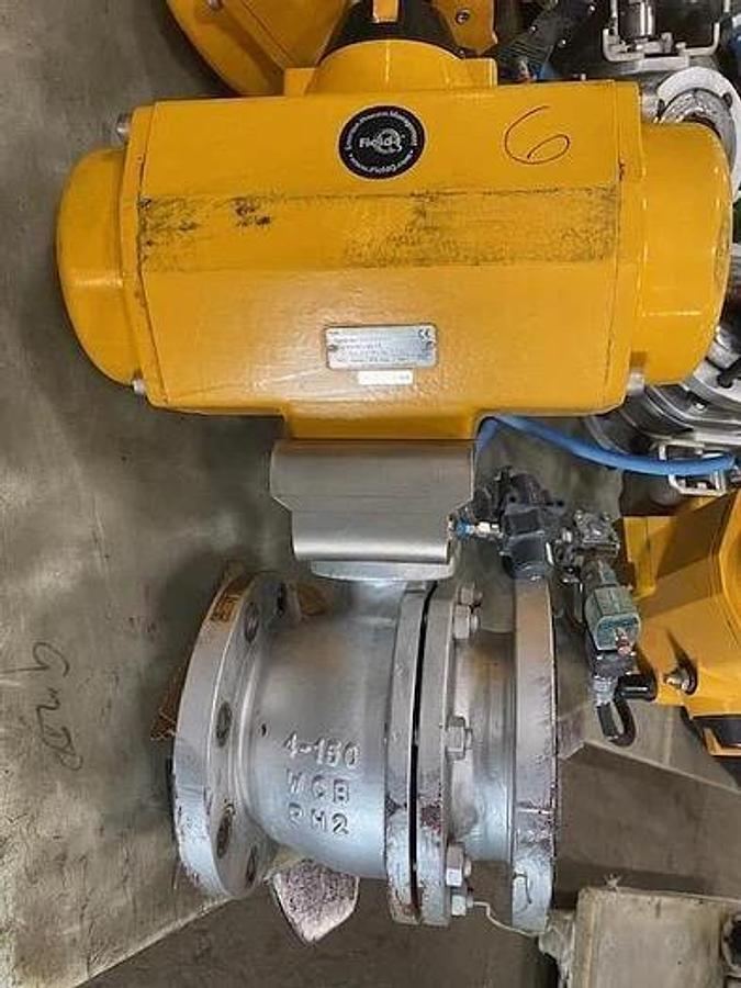 Used EMERSON FIELDQ TYPE OSO6OOO-U04STACW ACTUATOR WITH 4" BALL VALVE
