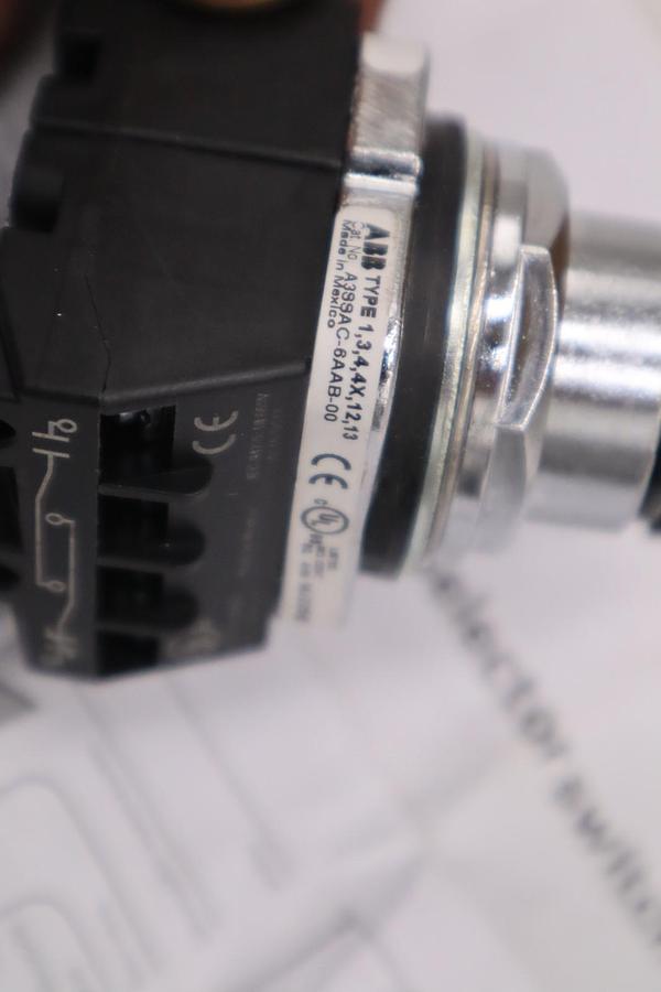 ABB A3SSBA-6AAB-92 OIL TIGHT NEMA 4, 12 2NO - 2NC - STOCK GF217