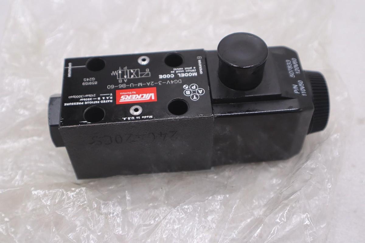 Used NEW OPEN BOX Vickers DG4V-3-2A-M-U-B6-60 DIRECTIONAL SOLENOID VALVE STK K303A