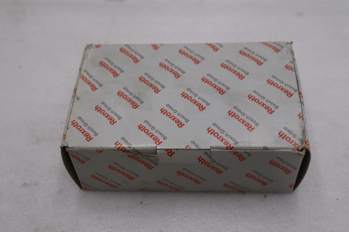 Used NEW IN BOX Rexroth R165339420 Slider Guide Rail STOCK GF88A