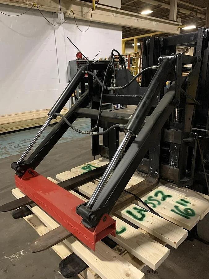 Used LONGREACH FORKLIFT ATTACHMENT CLASS II WITH HYDRAULIC CLAMPING 0CNC040W36001