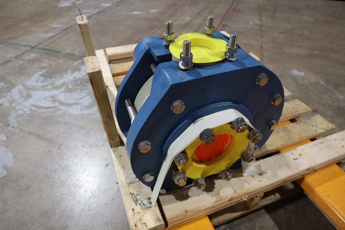 Used Rheinhutte Pump RCNKu 80/160 CS Standardized chemical pump in plastic STK S-644