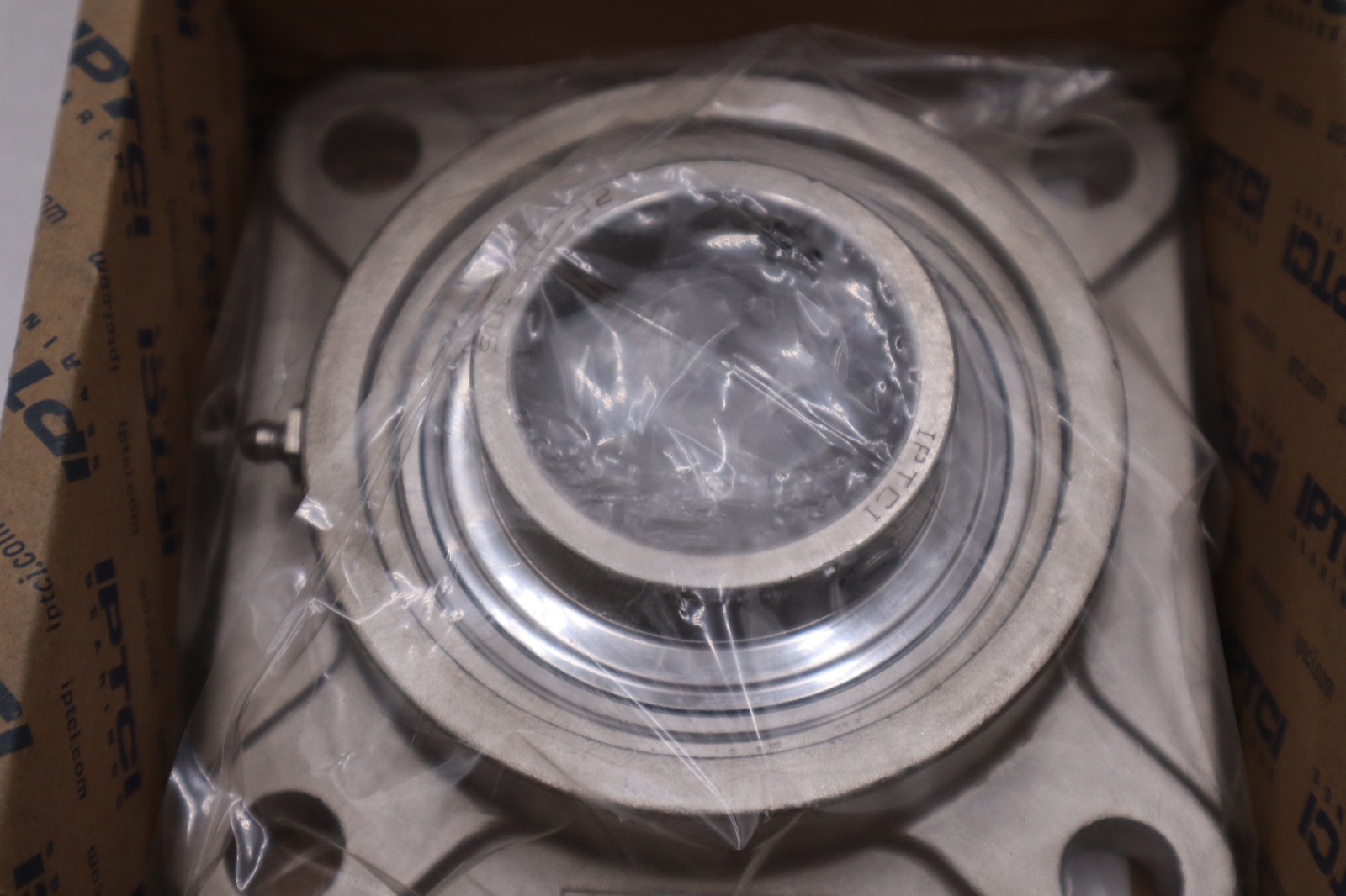 IPTCI SUCSF210-32 BEARING 4 BOLT 2" BORE STAINLESS STEEL - STOCK GF310