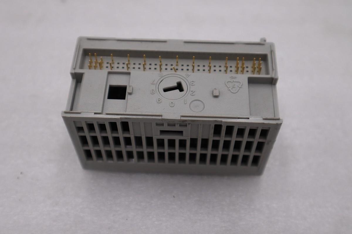 Used NEW OPEN BOX AB Allen Bradley 1794-IA16 Input Module 1794-IA16 STOCK K2108CC