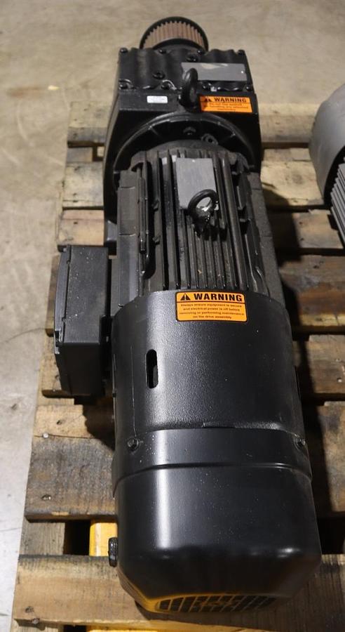 Used SEW-EURODRIVE R77 DRN100L4/BE5HR/TH/XV1A Gearmotor STOCK HP155