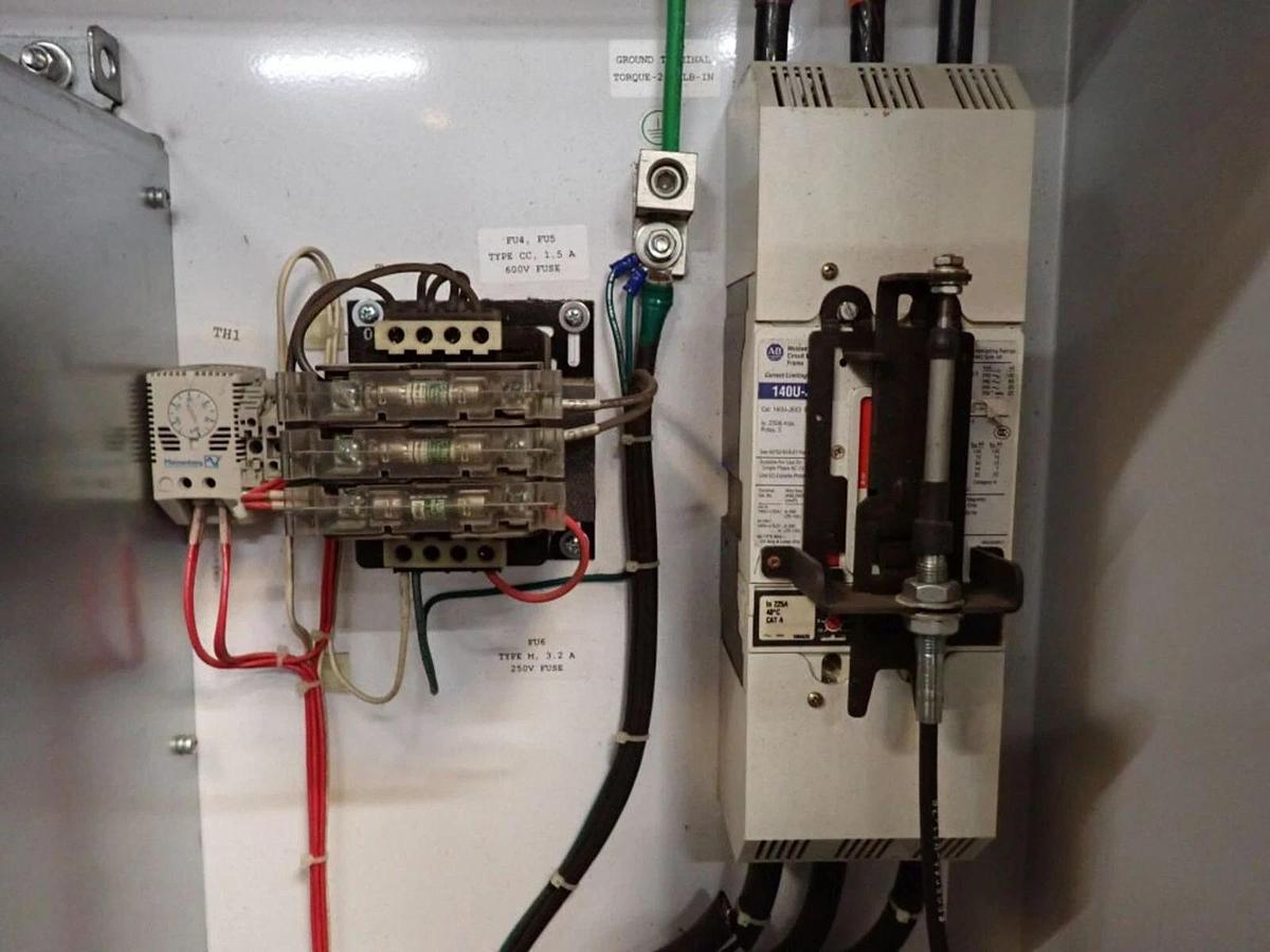 Used 20BD156A0AYNANC0 / B Allen Bradley 156 460V 125HP Powerflex 700 W/ CABINET #S612