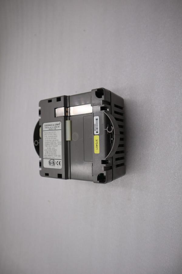 Used Giddings & Lewis M.1300.7372 R1 Input Module 24VDC SINK/SOURCE STOCK 5175A