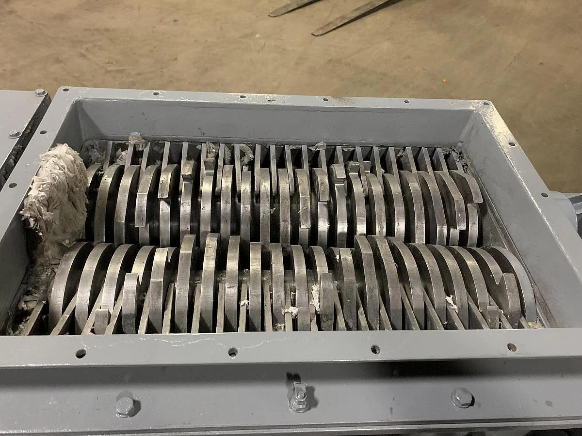 Used 25 HP SSI SHREDDER DUAL SHAFT SHREDDER