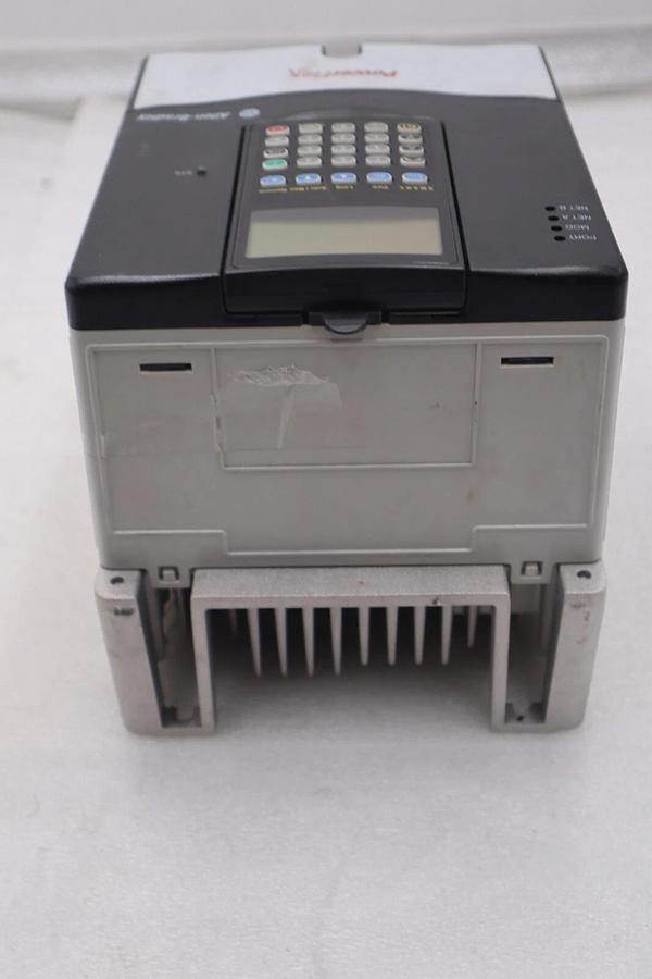 Used 20AD8P0A3AYNANC0 ALLEN BRADLEY POWERFLEX 70 5HP AC DRIVE 480 VOLT STOCK 3293