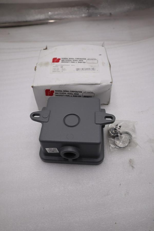 NEW FEDERAL SIGNAL WB WEATHERPROOF STOCK H412A