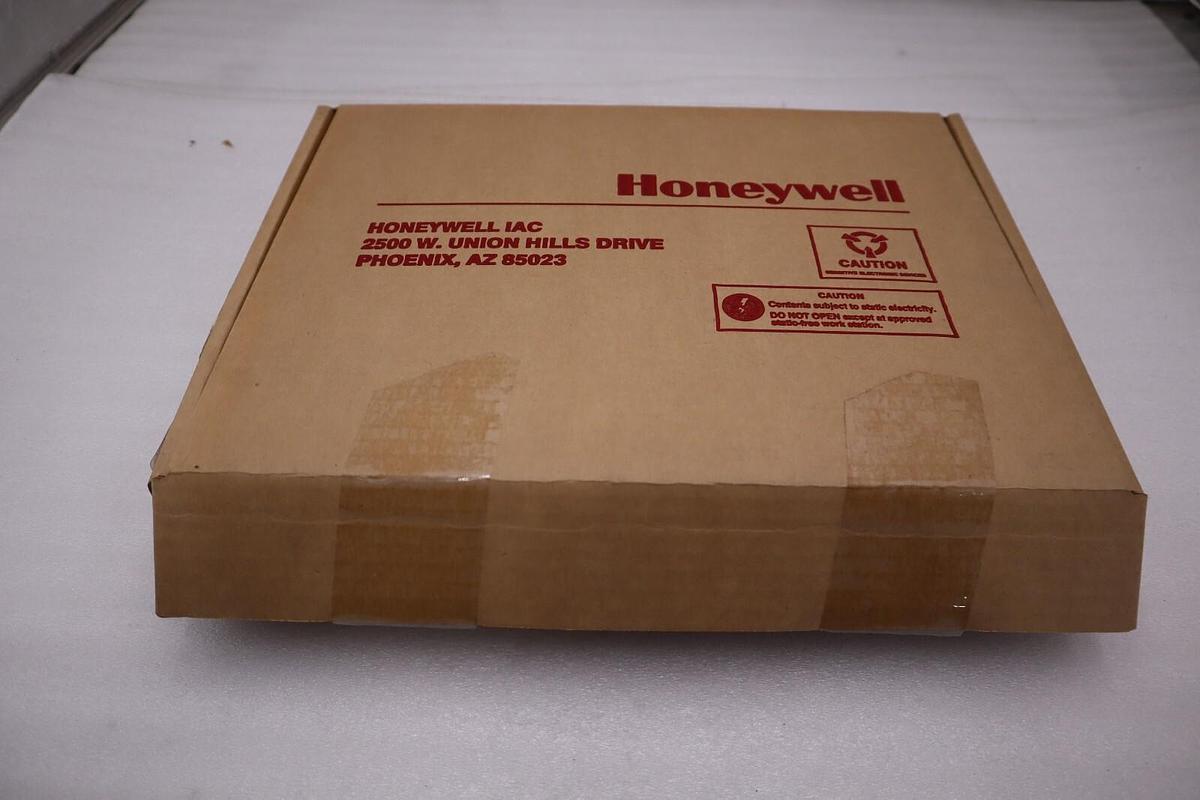 Used NEW OPEN BOX Honeywell 30731673-501 Core Memory Card PLC Rack Circuit Board G644