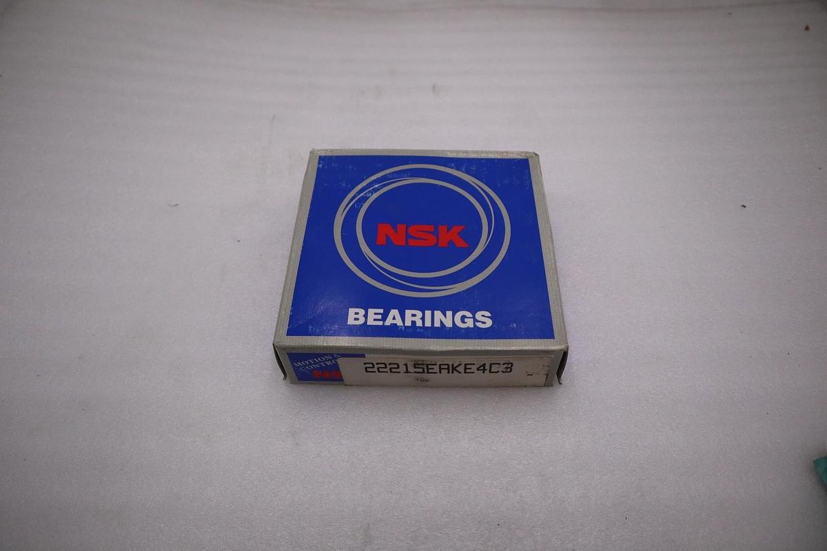 NEW IN BOX NSK Bearing 22215EAKE4C3 STOCK H357A