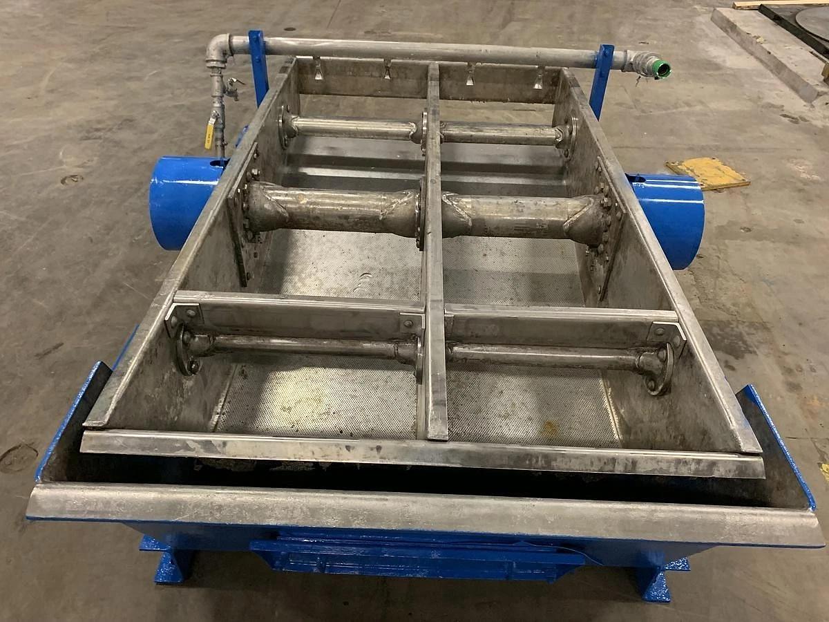 Used BIRD JONSSON 24 VIBRATING SCREEN S/S