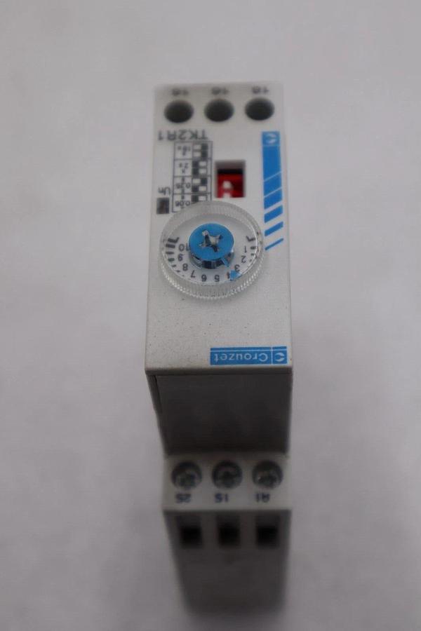 NEW OPEN BOX CROUZET TK2R1 250V STOCK K-3512
