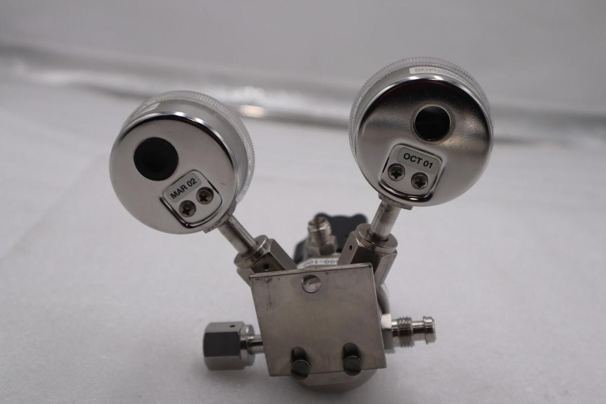 MILLIPORE 01-0152-H 200 PSI BAR PRESSURE GAUGE STOCK #K-1542A