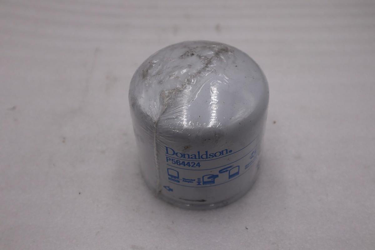 Used NEW OPEN BOX Donaldson P564424 Hydraulic Filter STOCK H957