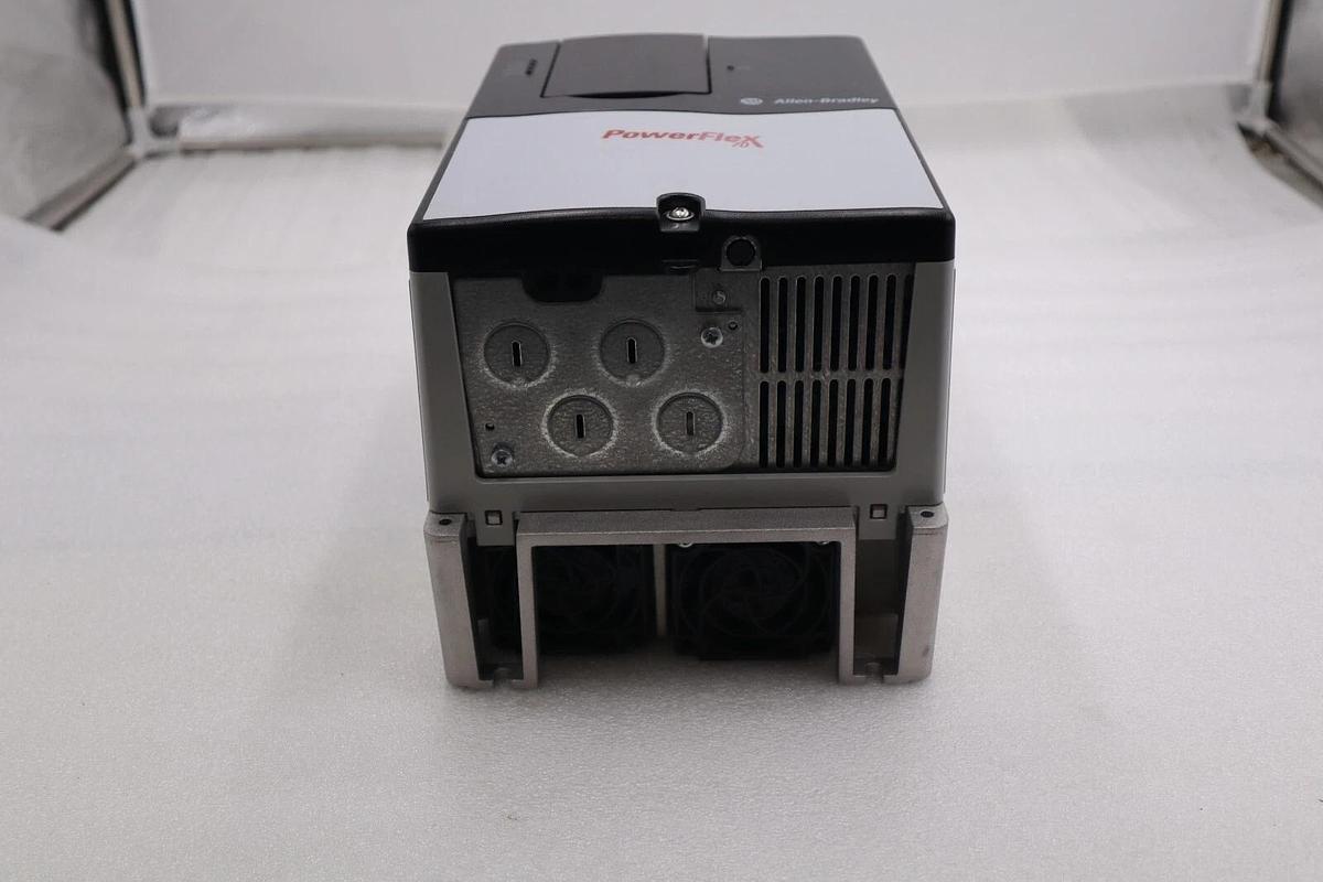 New 10hp ALLEN BRADLEY POWERFLEX 70 20AD014A0AYNANC0 MFG Date 2020 STOCK 1825