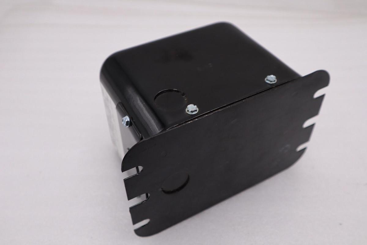DONGAN A06-SA6 120V 175A - NEW NO BOX STOCK H1013