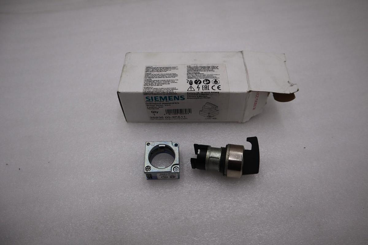 NEW IN BOX Siemens 3SB35 00-3PA11 Selector Switch 2 Position Black STOCK H220A