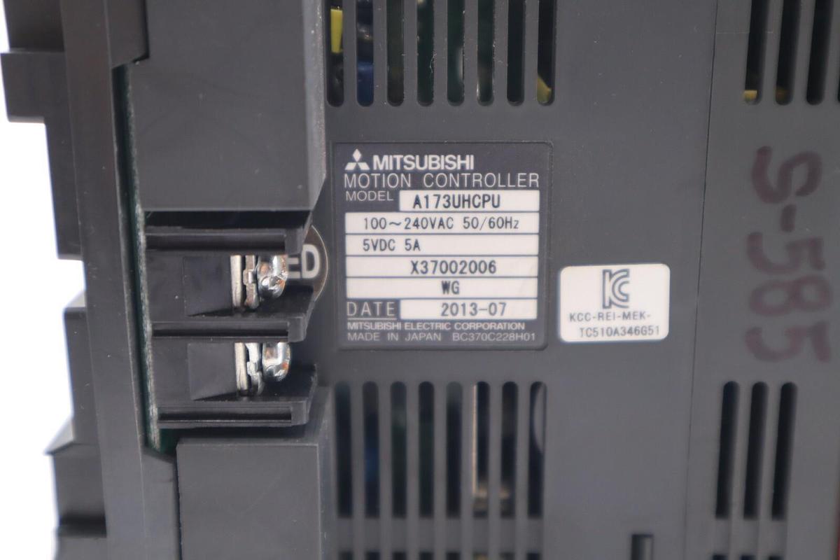 Used NEW MITSUBISHI A173UHCPU MOTION CONTROLLER W/ A178B-S1 8-SLOT BASE UNIT #L-702