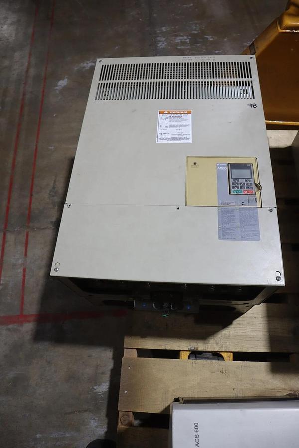 Used YASKAWA CIMR-AU4A0296AAA REV C VARIABLE FREQUENCY DRIVE STOCK CC26