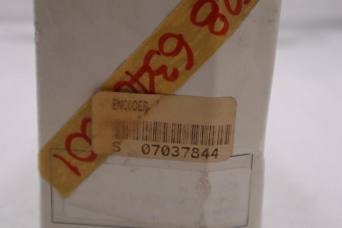 Used ELTRA EL40G1000Z5L6X3PR1,5 ENCLOSURE  30 VDC 500 MA ROTARY ENCODER NEW #2893