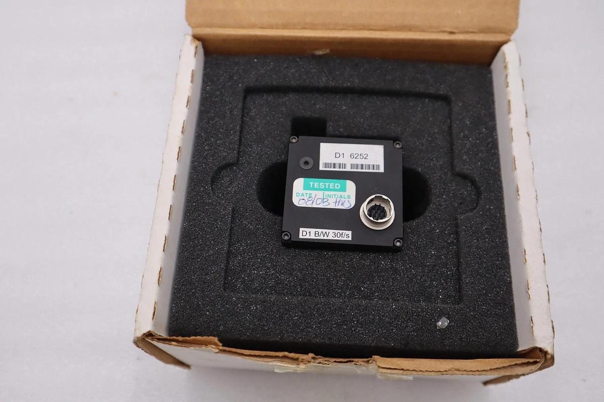 NEW IN BOX APPLIED VISION 11002 STOCK H772A