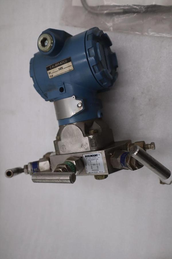 Used FISHER ROSEMOUNT 3051CD2A02A1AS5/03031-0761-0022 PRESSURE TRANSMITTER #GF510