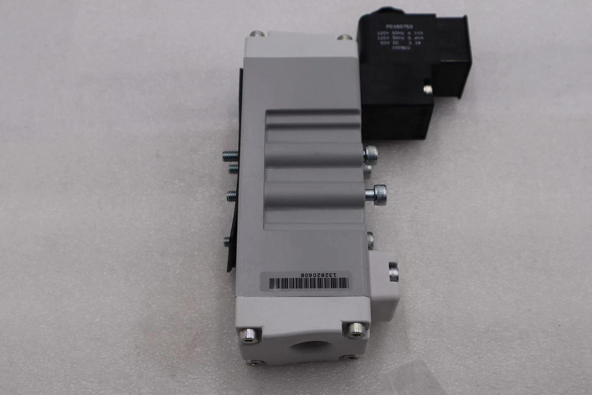 Used PARKER 145PSIG 120/60VAC 4:1VA PNEUMATIC SOLENOID VALVE NIB H11WXBBL53C STK L538