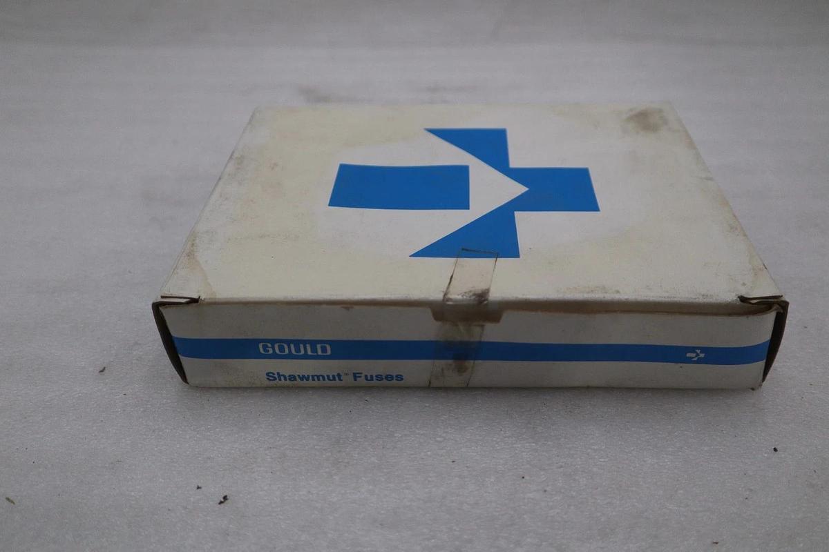 Used BOX OF 5 - Ferraz Shawmut A70P90-4 Fuse 90A/700VAC 650VDC - STOCK GF324A