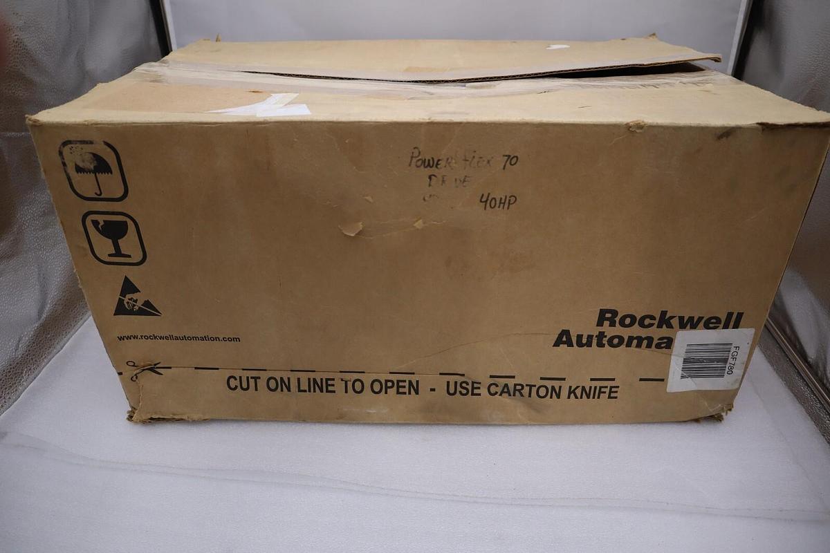 Used ALLEN BRADLEY 20AD052A3AYNAEC0 SER. A 480VAC POWERFLEX 70 DRIVE NEW STOCK S-592