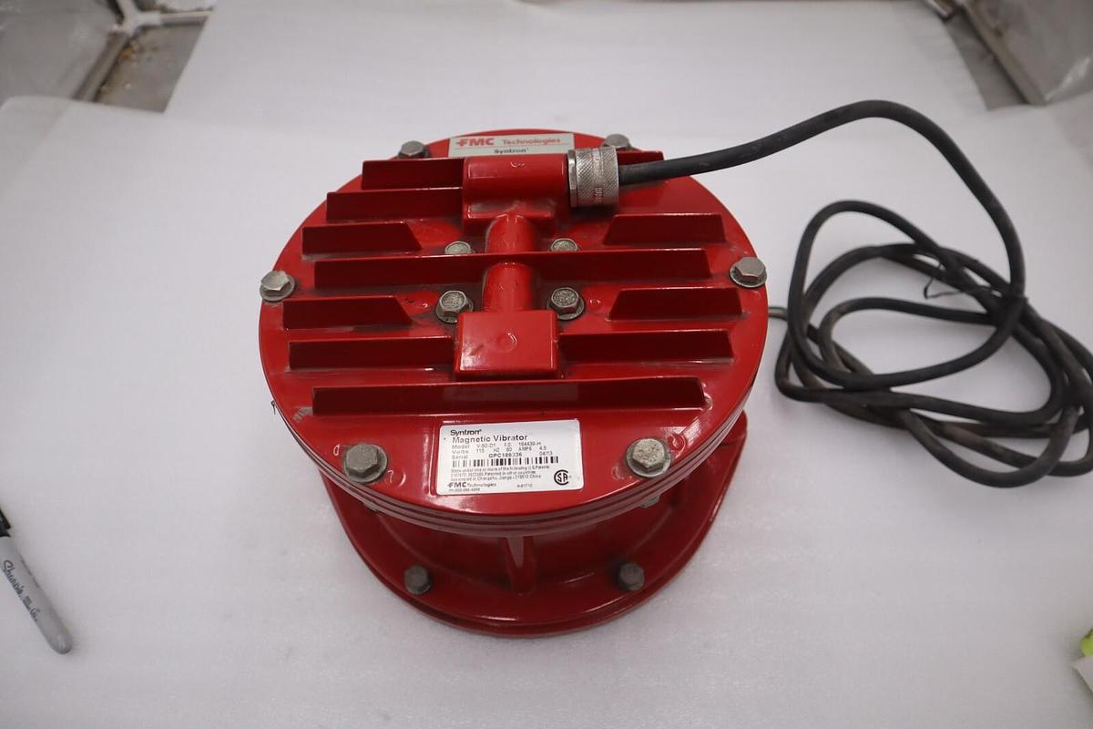 Used FMC Technologies Syntron Magnetic Vibrator V-50-D1 115V NEW IN BOX STOCK S-664