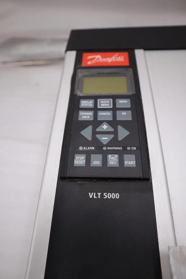 Used NEW DANFOSS VLT5006 PT5C54STR3DLF00A00C0 175Z0293 VARIABLE SPEED DRIVE #H1105