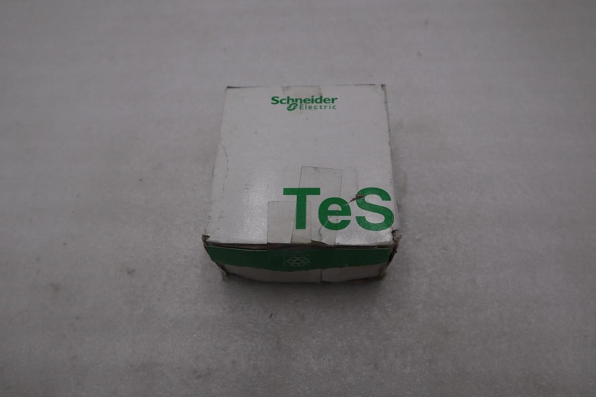 TELEMECANIQUE GV2ME14 600VAC 6-10A - NEW IN BOX - STOCK K1642A